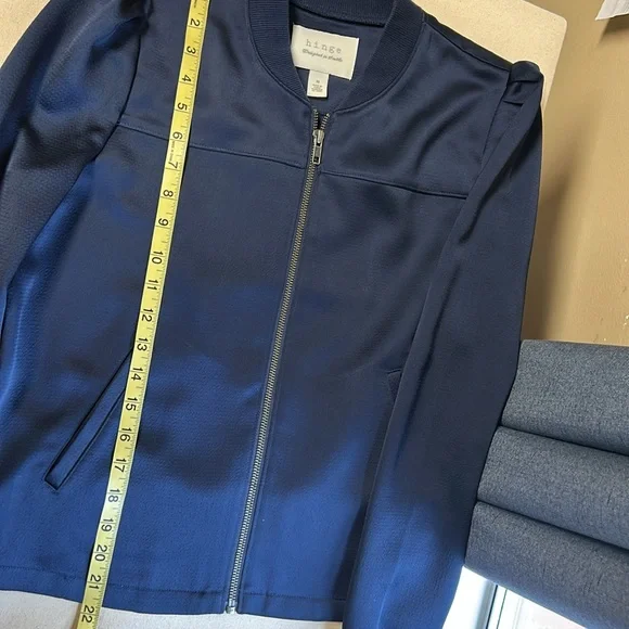 hinge Satin Bomber Jacket - Picture 9 of 10